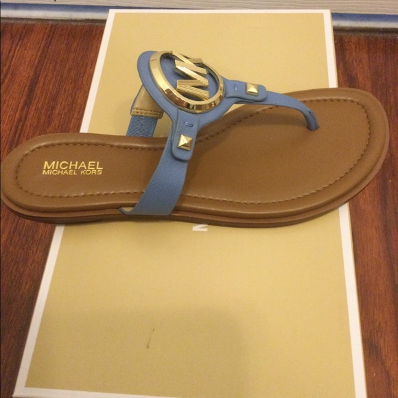 ❤️MICHAEL KORS SANDALS❤️ - Picture 4 of 6